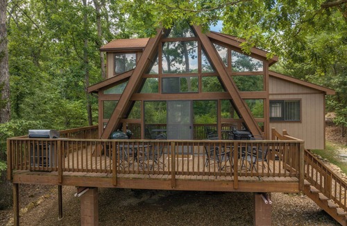 Innsbrook Ski Chalet | Bear Hug Hideaway by Innsbrook Vacations!