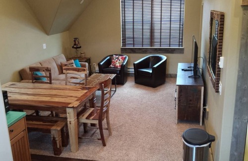 St. Charles House | Bear Lake with View Guest House, Above Garage in Beautiful St. Charles