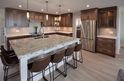 Dashwood Cottage | Bear Necessities New Luxury Lakefront.