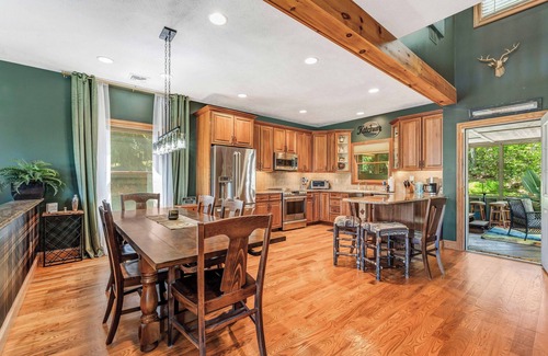 Tannersville House | Bear Peak: Stunning Views, Indoor Hot Tub, 1 min. from Camelbeach