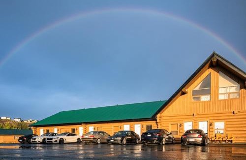 Cache Creek Hotel | Bear's Claw Lodge
