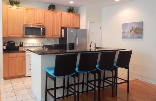 Ocean View House | Bear Trap 2 minute walk to Clubhouse, Pavilion, Pools, Tennis Courts and shuttle