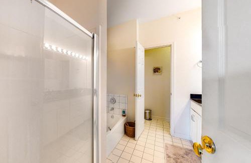 Ocean View Apartment | Bear Trap - 45B Willow Oak Avenue