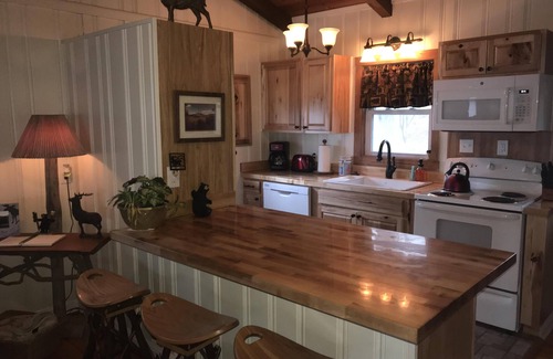 Banner Elk Condo | BEARADISE 3 - Five Min Walk To Downtown Banner Elk