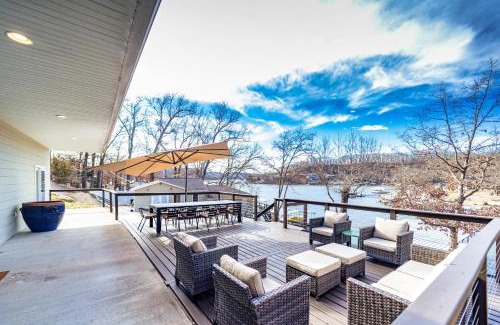 Gravois Mills House | Bearcat Bungalows - Two Homes One Rental - Sleeps 22