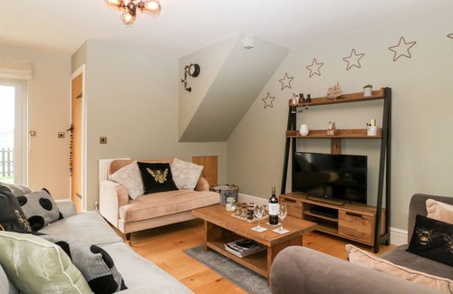 Shaftesbury House | BEARS DEN, pet friendly, luxury holiday cottage in East Stour