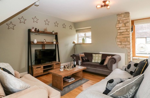 Shaftesbury House | BEARS DEN, pet friendly, luxury holiday cottage in East Stour
