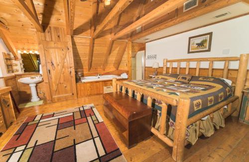 Sevierville Villa | Bears Lair cabin Chalet