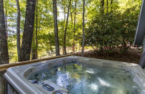 Fleetwood House | Beary Blessed Cabin