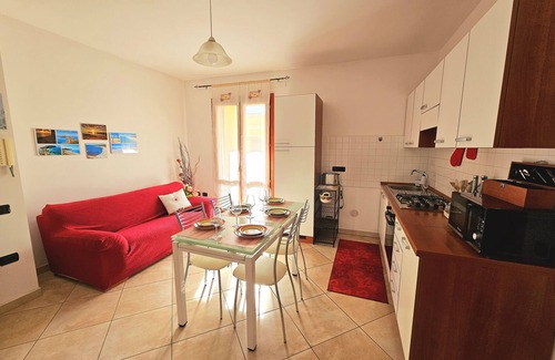 Cabras Apartment | Beatrice House, 2 km from the sea, 50 meters from the museum of the Giants of Mont'e Prama