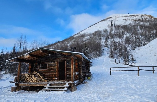 Buckinghorse River Cabin | Beattie Lake Cabin.