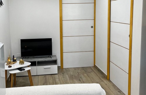 Tarascon-sur-Ariege Apartment | Beau Petit Appartement au Coeur de L'ariege