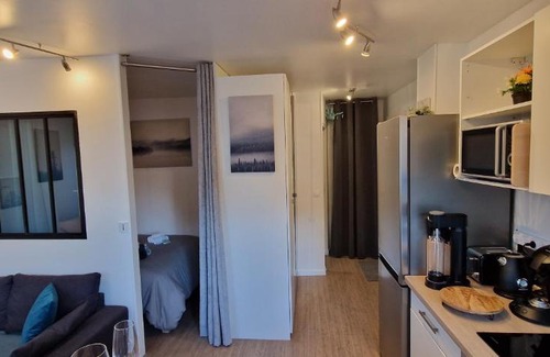 Linas Apartment | Beau studio très calme, parking privée gratuit, Netflix, Wifi