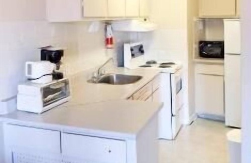 Dorval Apartment | Beausejour Hôtel Appartements
