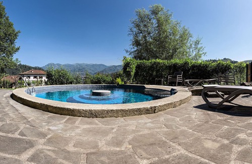 Castelnuovo di Garfagnana Villa | Beautiful private villa for 6 guests with private pool, WIFI, TV, patio and panoramic view