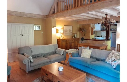 Sainte-Alvere House | Beautiful Perigordian house in tranquil woodland setting.