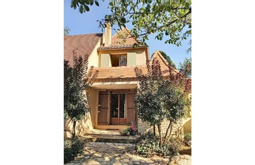 Sainte-Alvere House | Beautiful Perigordian house in tranquil woodland setting.