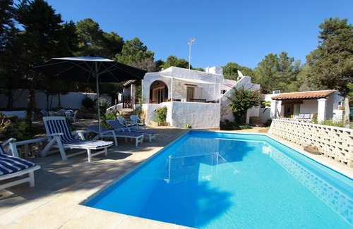 Sant Antoni de Portmany House | Beautiful 3 Bed Villa with Private Apartment and Private Pool Close to Beaches