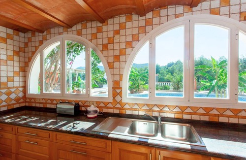 San Antonio Bay Villa | Beautiful villa Ramos in San Antonio Bay with BBQ and large pool