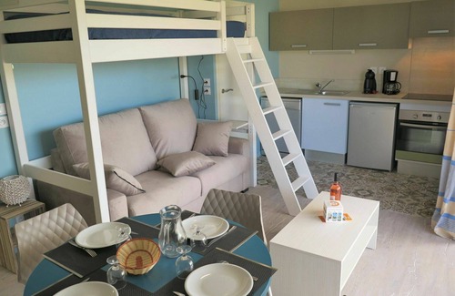 Vieux-Boucau-les-Bains Apartment | Beautiful apartment for 3 guests with pool, WIFI, TV, terrace and parking