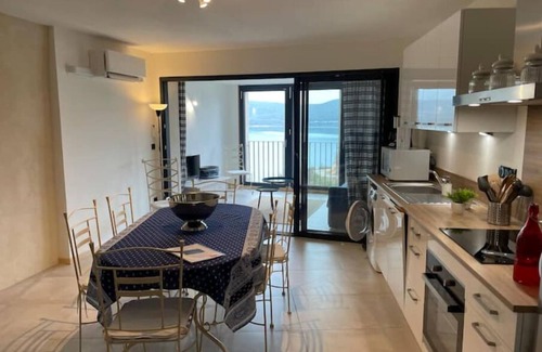Sainte-Croix-du-Verdon Apartment | Beautiful Duplex with lake view in village house