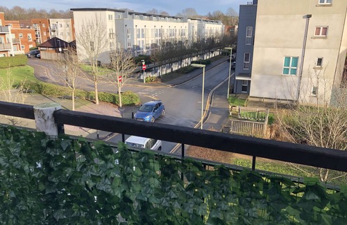 Merstham Apartment | Beautiful 1-bed Apartment in Redhill