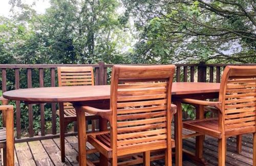 Brinkley House | Beautiful 1-Bed Cabin in Newmarket