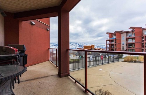 Central Okanagan Condo | Beautiful 1B/1B Condo in an Amenity Rich Resort