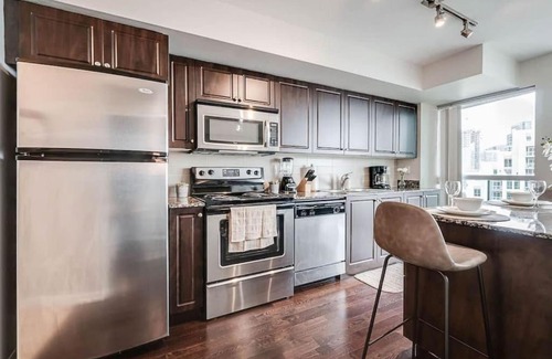 Fort York House | Beautiful 1BD 1BA Condo Lake and City Views