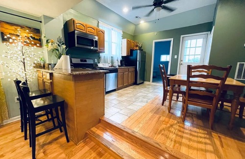 Passyunk Square Apartment | Beautiful 1BD Apt with Roofdeck in Passyunk Square