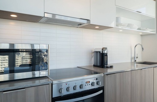 Downtown Toronto Condo | Beautiful 1BDRM in the heart of cabbage town