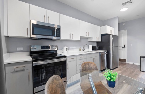 Everett Apartment | Beautiful 1BR Near Encore Boston 8003