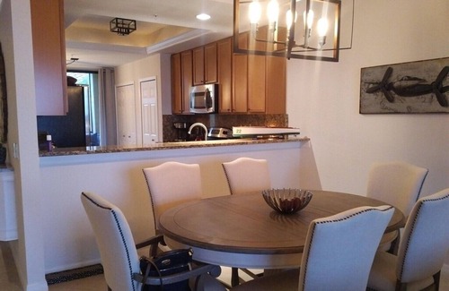 Bradenton Condo | Beautiful 2 Bdrm + Den Veranda avail incl unlimited golf/tennis