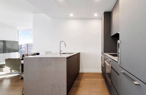 Downtown Montreal Condo | Beautiful 2 Bed 2 Baths Panoramic View on the City
