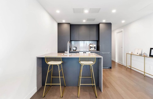 Downtown Montreal Condo | Beautiful 2 Bed 2 Baths Panoramic View on the City