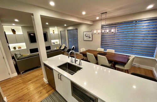 Upper Village Condo | Beautiful 2 Bed/2 Bath condo on the Golf Course