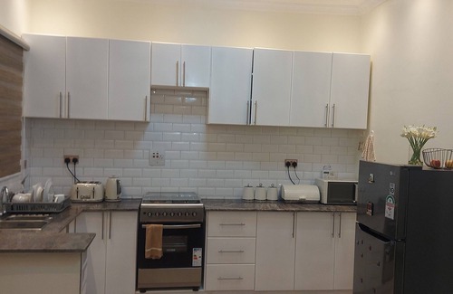 Entebbe Apartment | Beautiful 2-Bed Apartment in Akright City Bwebajja