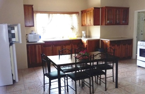 Silver Sands Apartment | Beautiful 2-bed Apartment in Sunny Jamaica