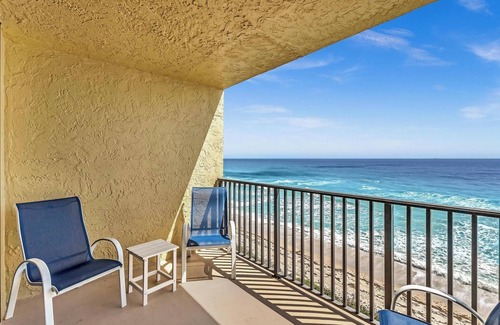 Hutchinson Island South House | Beautiful 2 bedroom 2 bathroom ocean front condo in Jensen Beach, Florida