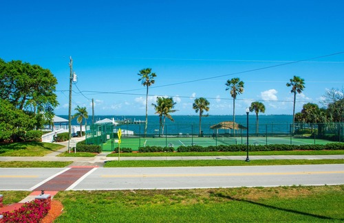 Sebastian Condo | Beautiful 2 bedroom-1 bath on the River available 12/8/2023-12/15/2023