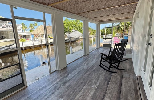 Long Key Apartment | Beautiful 2-bedroom/2-bathroom Apartment in the Heart of Layton
