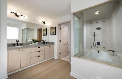 East Side Costa Mesa Villa | Beautiful 2 bedroom 2 bathroom home