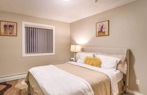 Jasper Place Apartment | Beautiful 2 bedroom/2bth and 2 Free Heated Parking