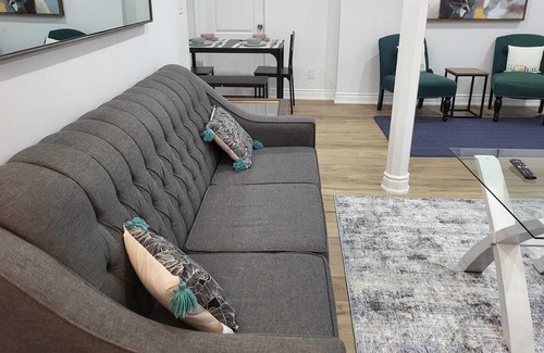 East Credit Apartment | Beautiful 2 Bedroom lower Suite