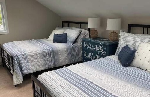 Orono Cottage | Beautiful 2 bedroom cottage on Pushaw Lake