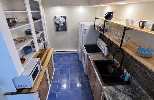 Sandusky Apartment | Beautiful 2 bedroom first floor apartment in downtown Sandusky