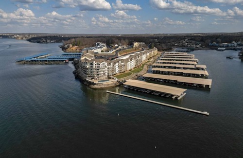 Osage Beach Condo | Beautiful 2 Bedroom 2 Bath Condo with Boat Slip!