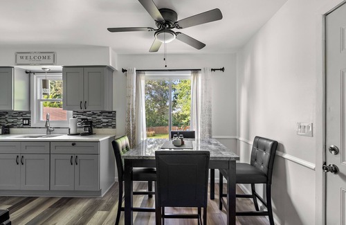 Highwood House | Beautiful 2 bedroom duplex near Downtown Saint Paul