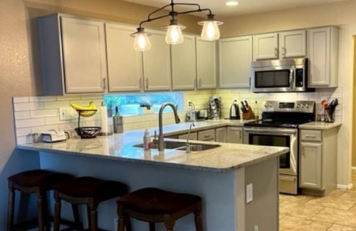 North Scottsdale House | Beautiful 2 BR Plus Loft, Recently Updated