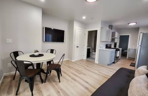 South Berkeley Apartment | Beautiful 2 BR - Walk to UCB